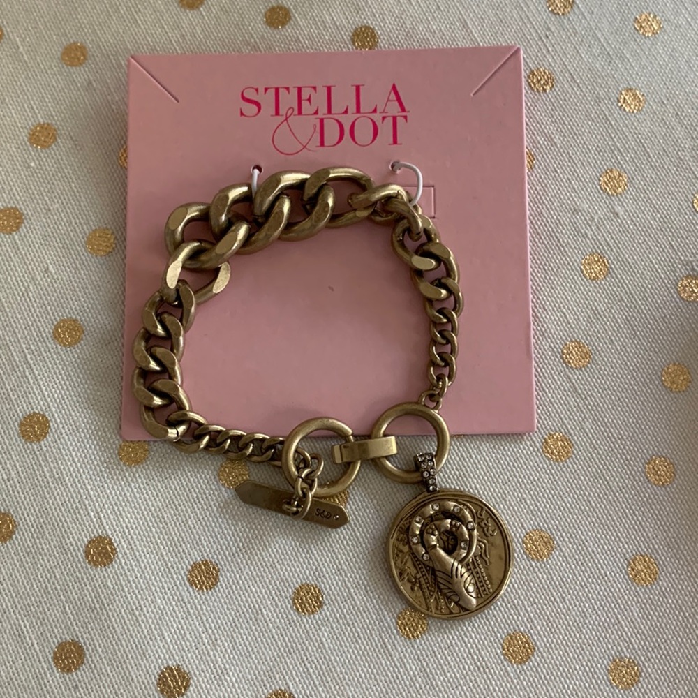 Heritage Coin Bracelet Gold